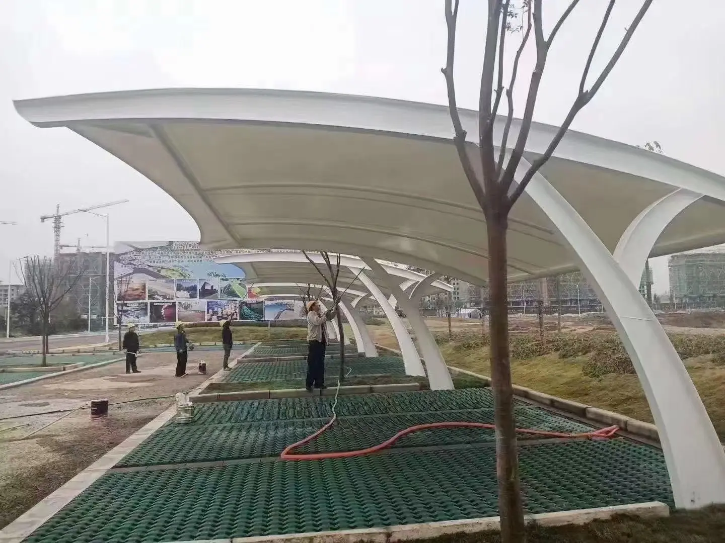 贵州正安膜结构车棚采购避坑指南:本地气候不同,别拿低价当性价比